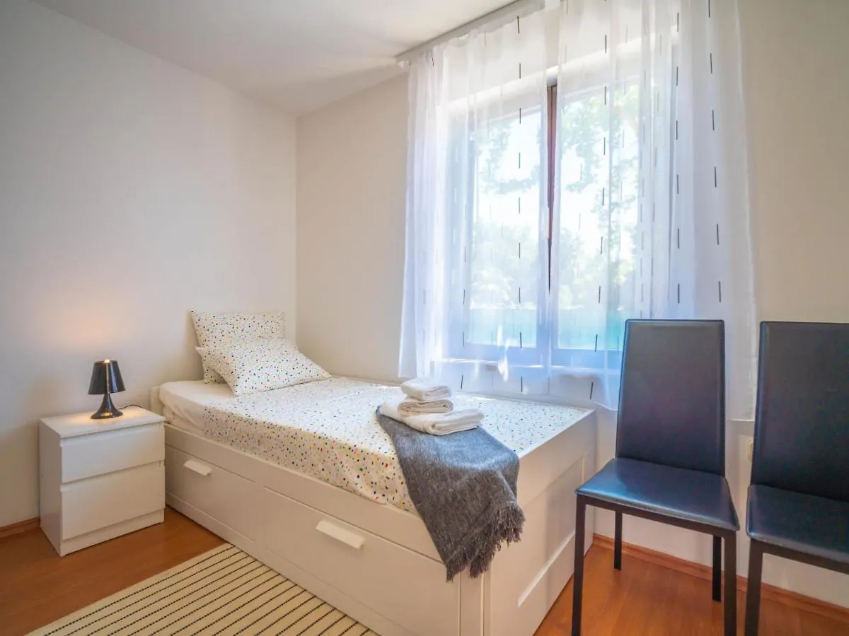 Holiday Home Erminia By Interhome ロヴラン