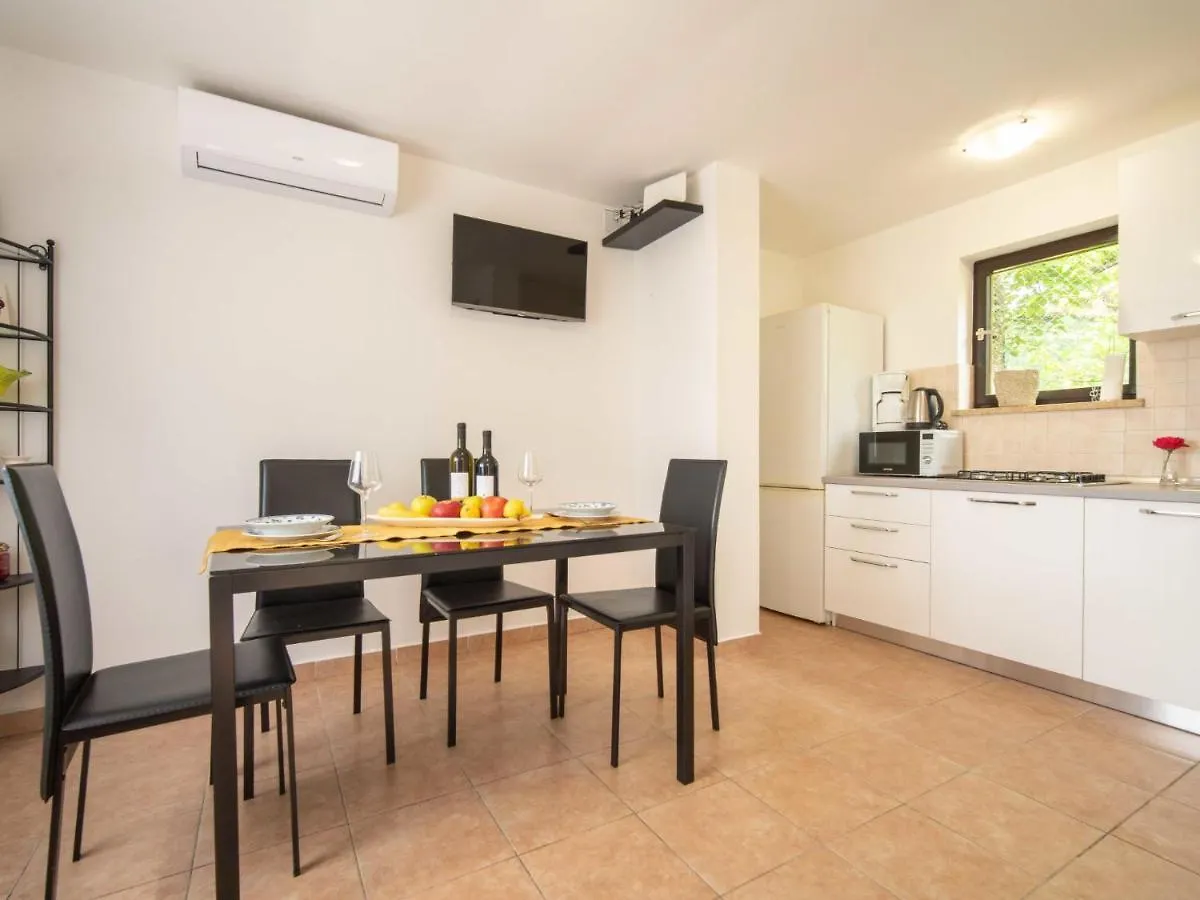 Holiday Home Erminia By Interhome 로브란 크로아티아