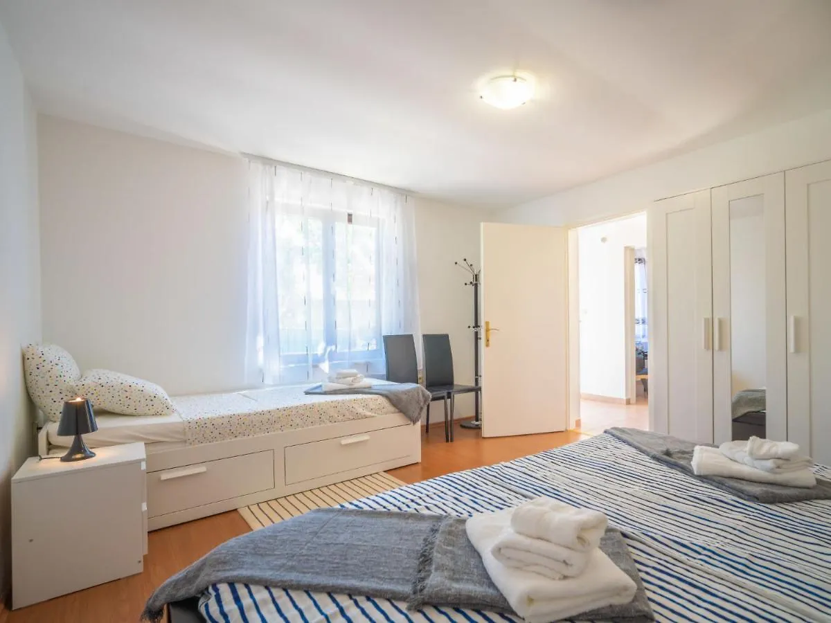 Holiday Home Erminia By Interhome ロヴラン